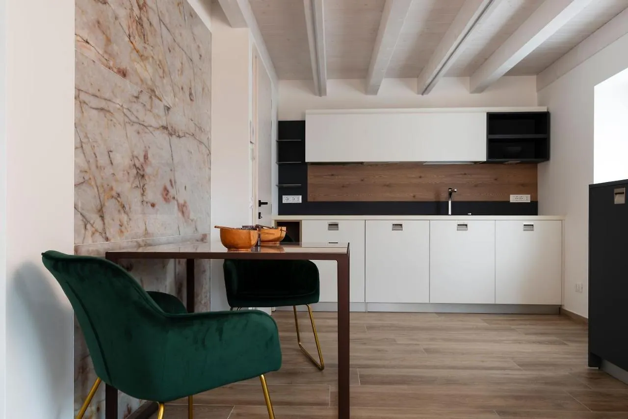 Apartment Absentia 1763 Garda Boutique Home - Lake Front Brenzone sul Garda