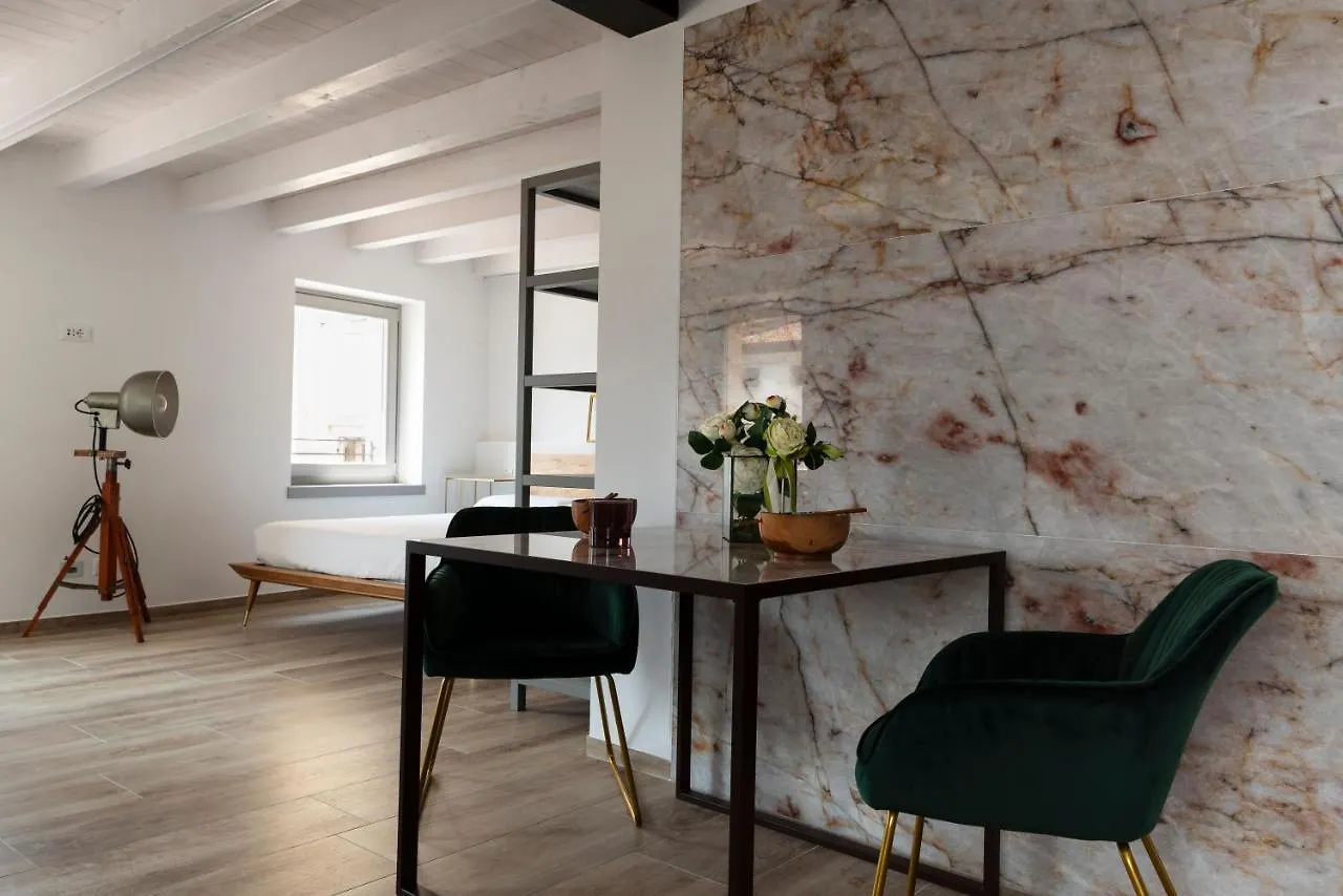 Absentia 1763 Garda Boutique Home - Lake Front Brenzone sul Garda 0*,